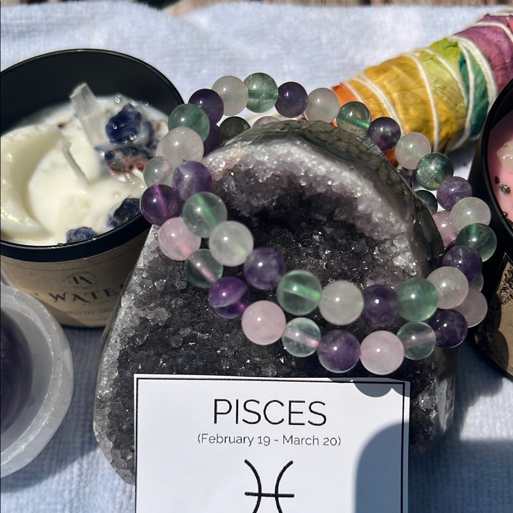 ONE Pisces Zodiac bracelet